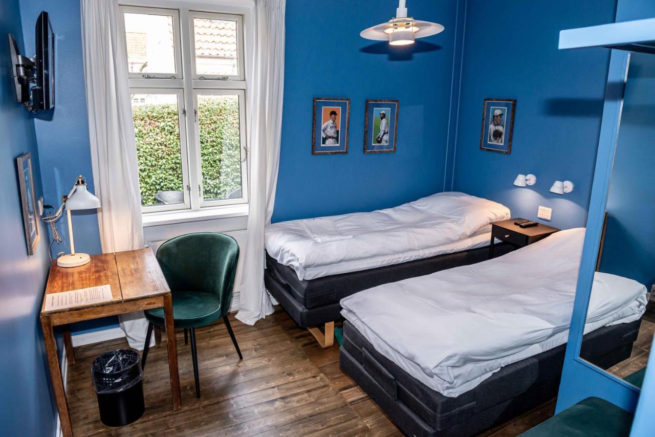 אודנזה Villa A Hotel מראה חיצוני תמונה