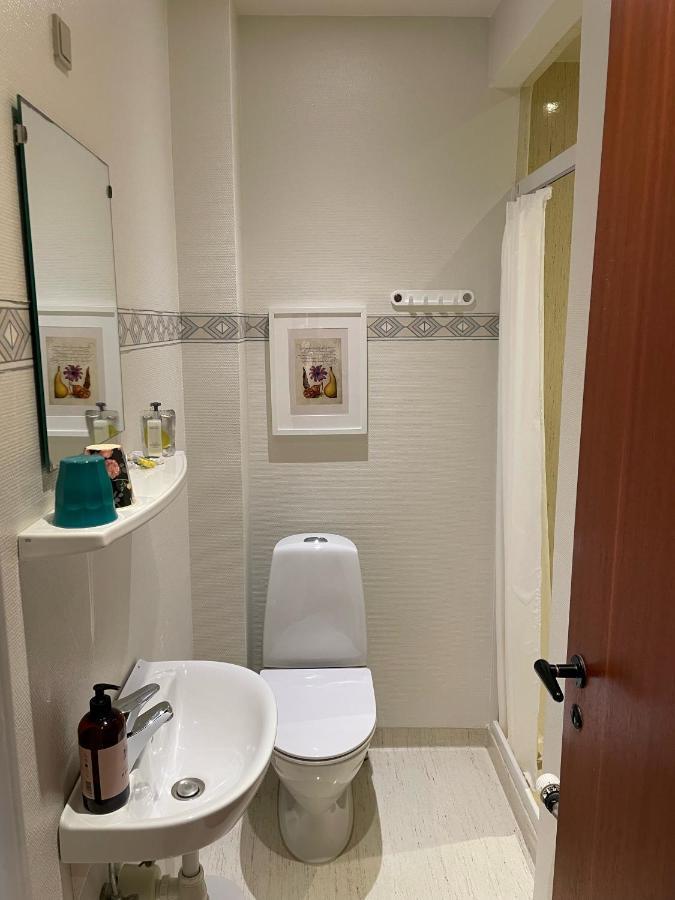 אודנזה Villa A Hotel מראה חיצוני תמונה